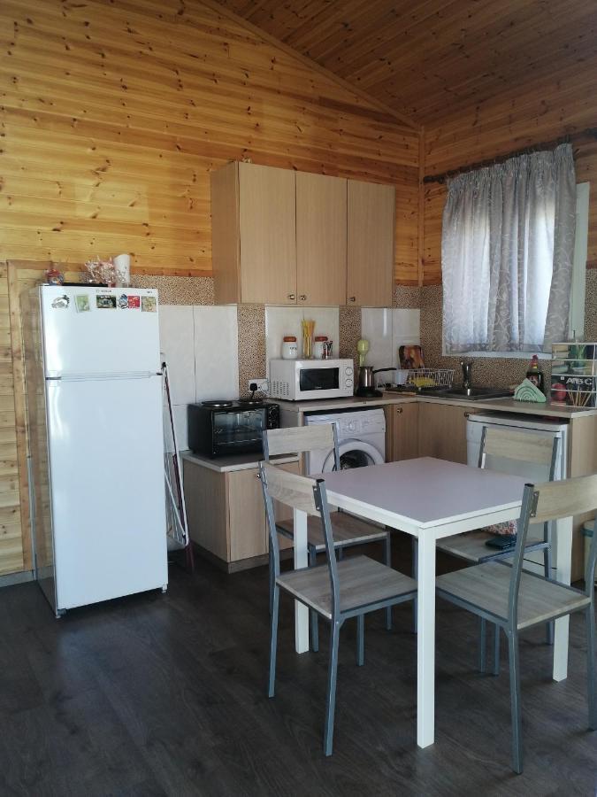 Wooden Apartment , Agia Marina Chrysochous Kato Yialia Exterior foto